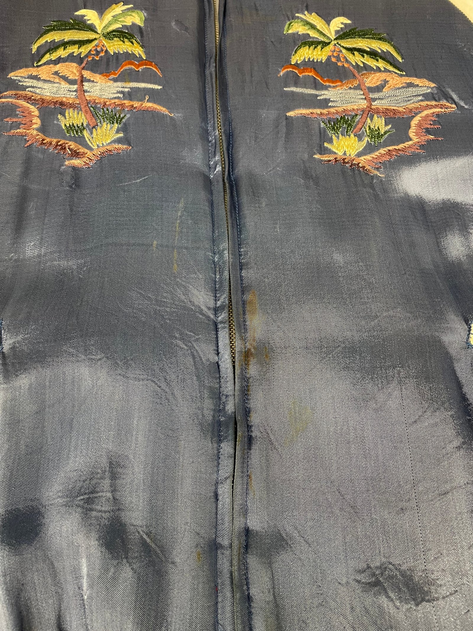 90s～ SILVERSTONE シルバーストーン GUAM グアム サテン中綿