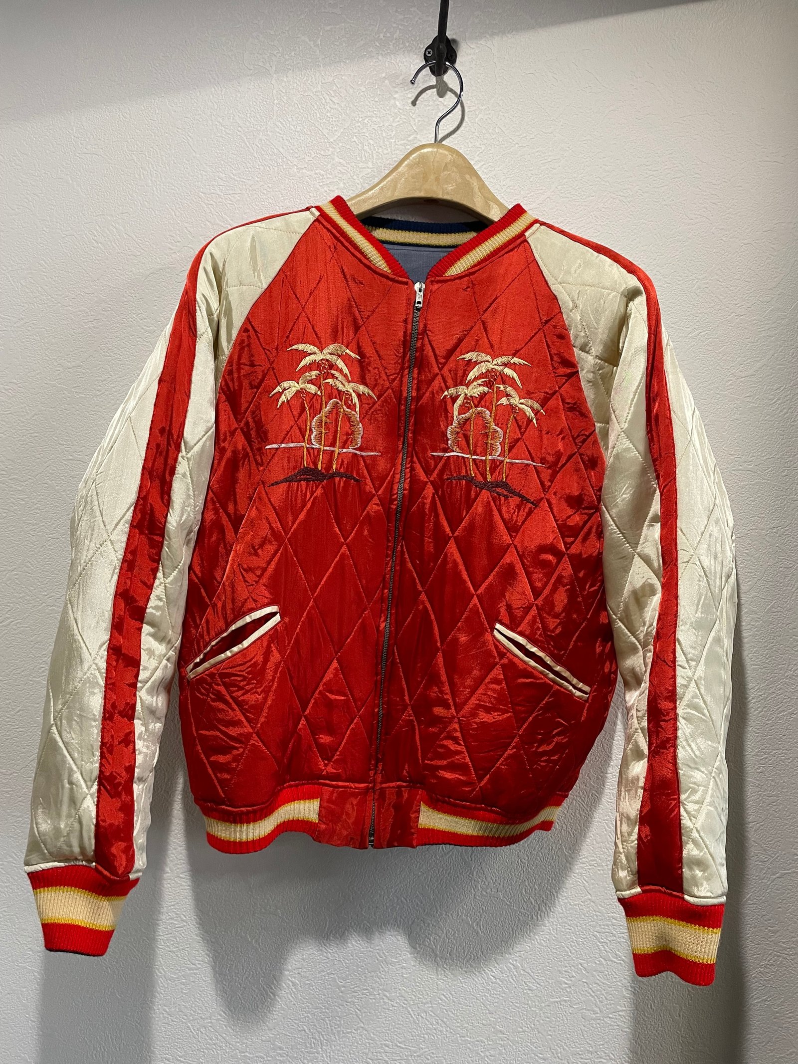 90s～ SILVERSTONE シルバーストーン GUAM グアム サテン中綿