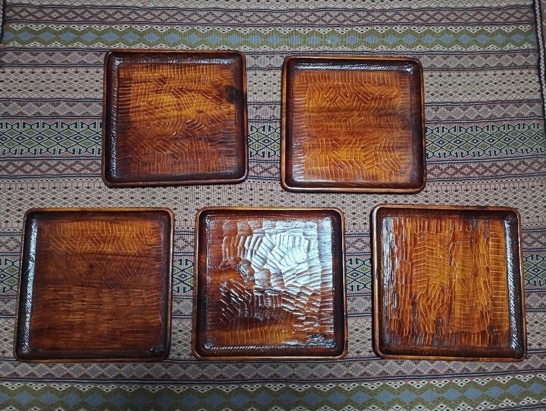 讃岐彫　お盆5枚セット 天然木製漆塗 讃岐彫 刳り貫き盆 会席膳 5客セット - 生活骨董と古布